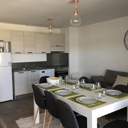 Porto-vecchio 2-bedroom Apartment, Pool * Porto-Vecchio (Corsica)